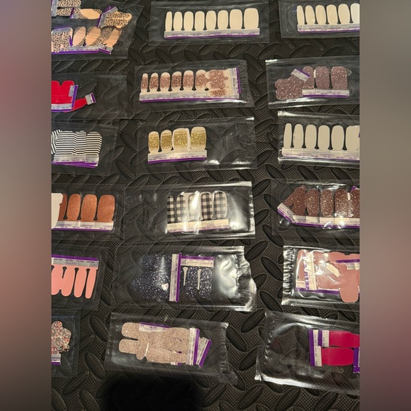 Assorted Color Street Nail Sets - Picture 3 of 4